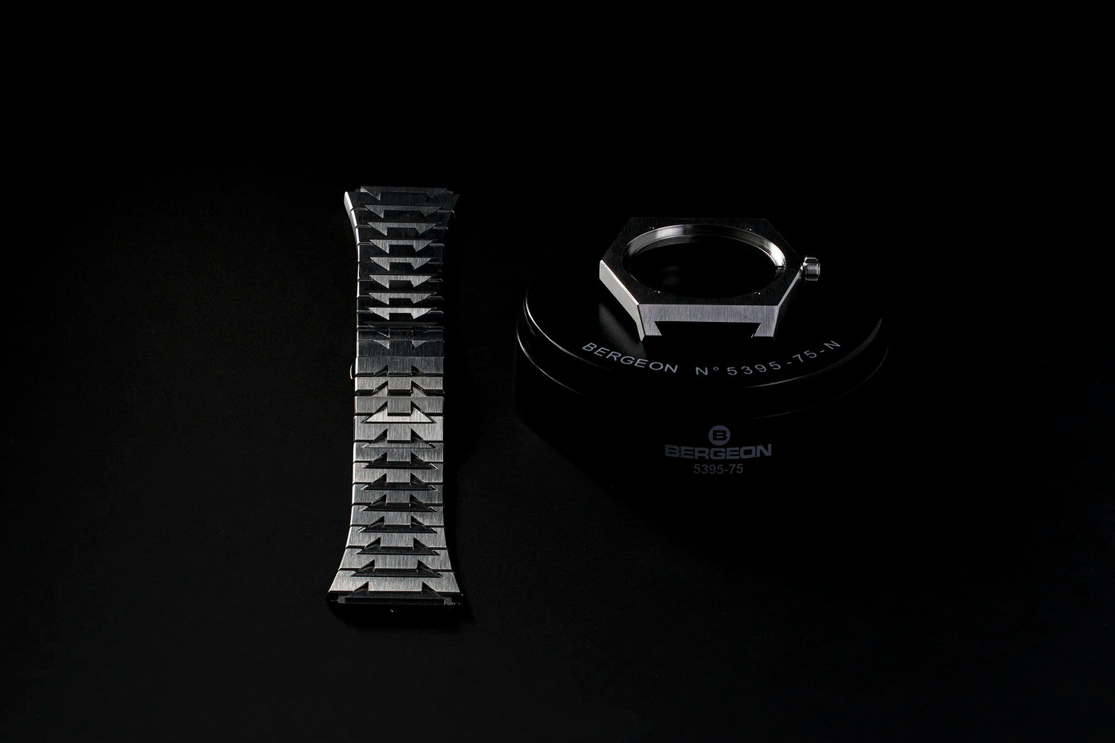Montre SIFI BEAUVOIS Great White dans l'atelier de la Maison