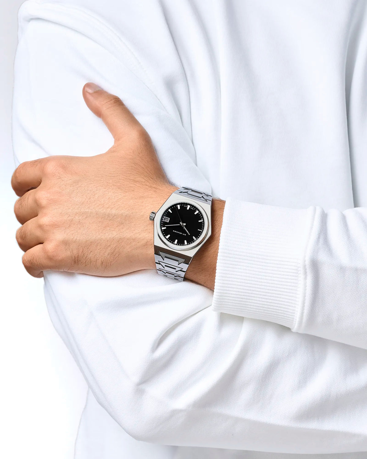 Montre SIFI BEAUVOIS Great White shooting studio modèle bras croisés