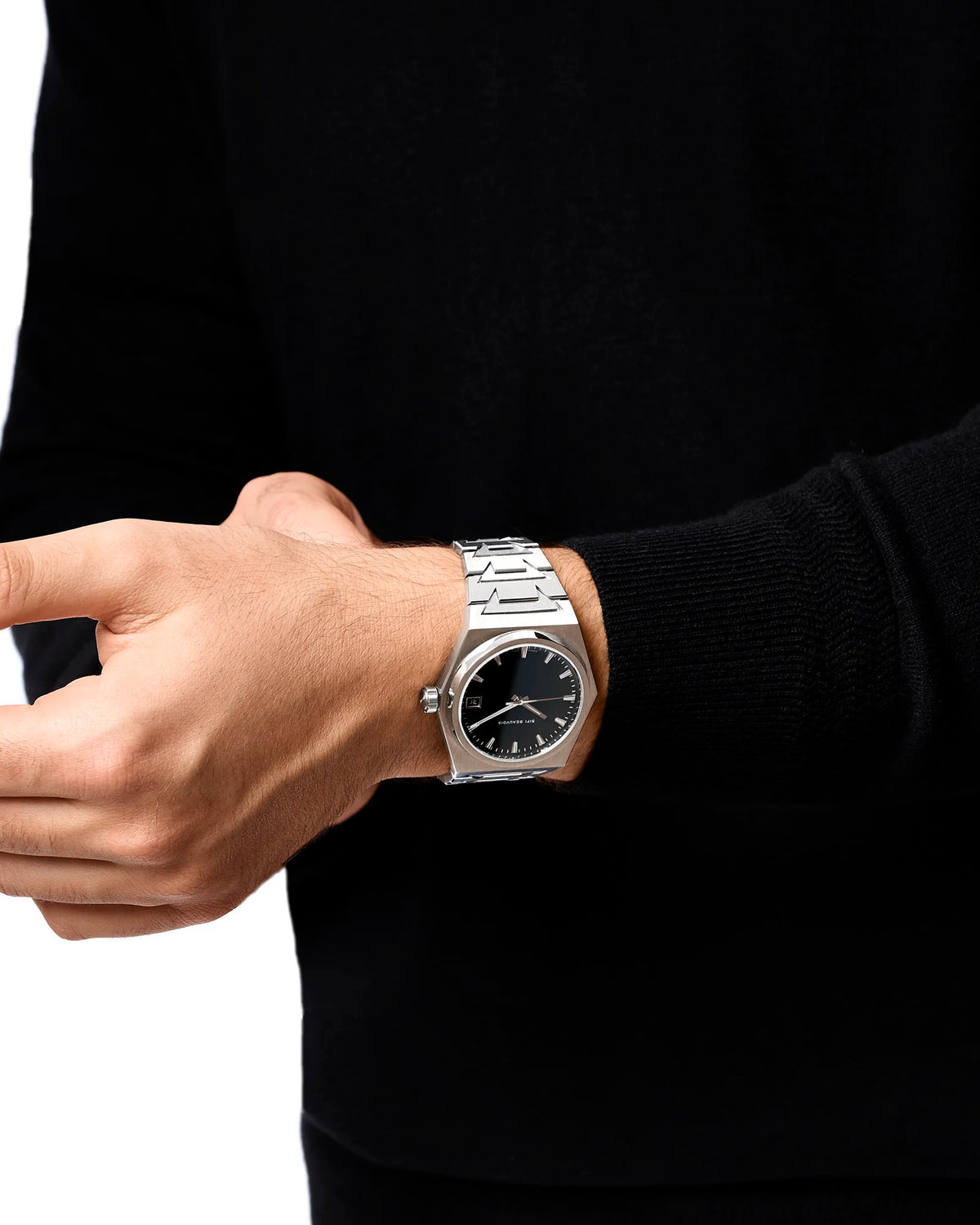 Montre SIFI BEAUVOIS Great White portée fermeture du fermoir du bracelet